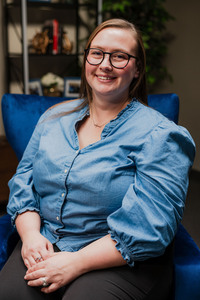 Nicole Essary, Branch Manager